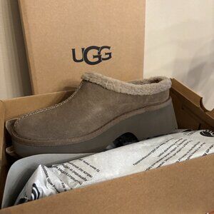 NEW IN BOX UGG New Heights Cozy Clog Brown Hickory Fur-Lined Women's Size 9